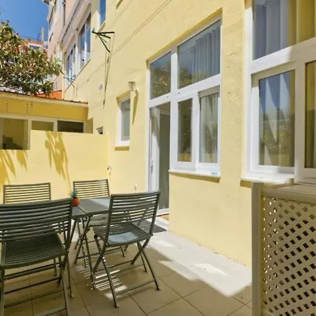 Portucale ! Ajuda Muse With Terrace & Ac Lisbon