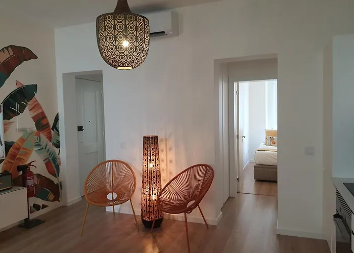 Exotic Fusion: Coffee & Radio Appartement